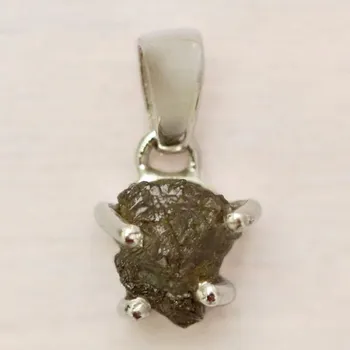 Přívěsek Diamant přírodní surový přívěsek stříbro Ag 925 LOT73 0,7 cm, 1,1 g