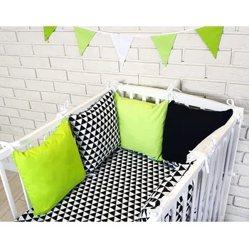 Povlečení Baby Nellys Polštářkový mantinel s povlečením - trojúhelníčky, černá/zelená Velikost povlečení: 120x90