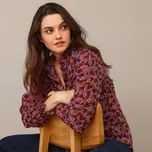 Vzdušná propínací halenka s volánky a potiskem květin bordó/černá 40