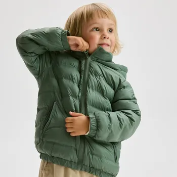 Chlapecká bunda Reserved - Zateplená prošívaná bunda - pudrově zelená - 821ET-97X - 821ET-97X-110