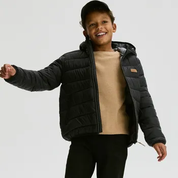 Dětská móda Reserved - Prošívaná bunda s přírodním peřím - černý - PL177-99X - PL177-99X-140