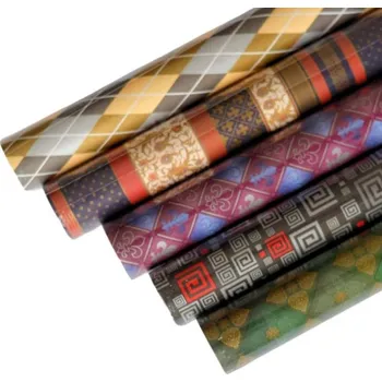 Balící papír Balicí papír na roli 2 m pánský motiv