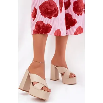 Dámské sandále Dámské sandály na platformě s klínovým podpatkem 6874 Béžová - Ideal Shoes béžová 41