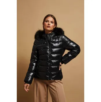 Prošívaná bunda s kožešinovou kapucí Marisse černá 2505750