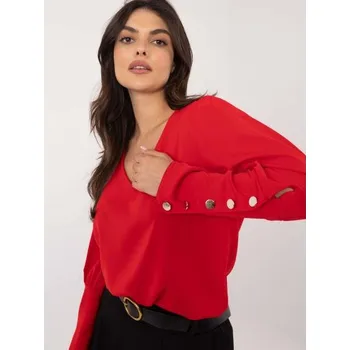 Červená elegantní halenka s ozdobnými knoflíky