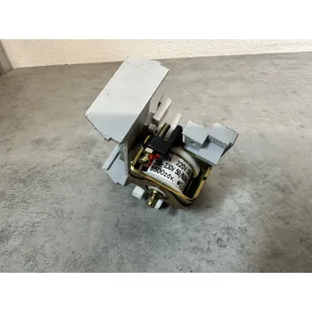 Jistič OEZ Jistič hlavní Deon OEZ Letohrad třífázový BA511-33 50A 63A 100A před elektroměr Varianta: VC144 náhradní cívka 220V AC/DC