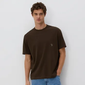 Pánské tričko Reserved - Tričko boxy s potiskem - tmavě hnědá - 486EX-89X - 486EX-89X-M