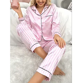 Dámské noční prádlo Dámské saténové pyžamo s pruhy na knoflíky Barva: Růžová, Velikostní tabulka: M