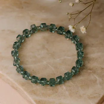 Náramek Náramek z lesklých kamínků 23-504