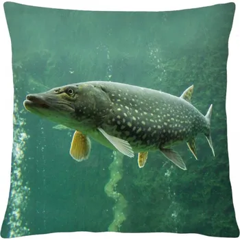 Dekorativní polštářek MBH Polštář Štika 40x40 cm