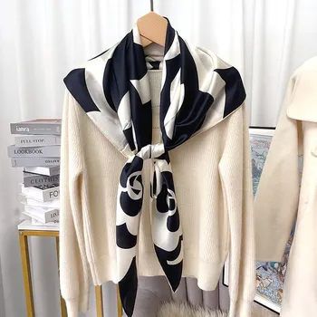 Šátek Šátek s potiskem s potiskem hedvábný šátek Šála 70x70 cm