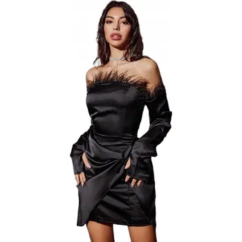 Dámské šaty ČERNÁ MINI KOKTEJLOVÁ ŠATY S ODHALENÝMI RAMENY