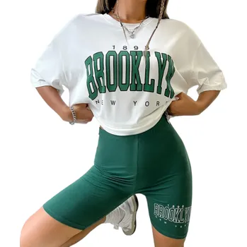 Dámské oblečení Dámské letní pyžamo s krátkým rukávem a šortkami Jednobarevný komplet s nápisem Brooklyn z polyesteru a spandexu v různých barvách zelená M