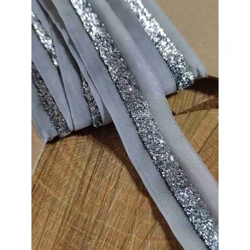 Stuha Lampas lurexový / stuha šíře 20 mm barva šedá