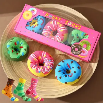 Žertovný předmět Donut Ponožky – 3 Páry Veselých Ponožek