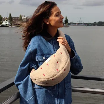 Kabelka STUDIO NOOS Crossbody taška Mini Teddy Ecru Hearts