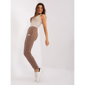 Hnědé tepláky s úzkými nohavicemi RELEVANCE hnědá 2522773