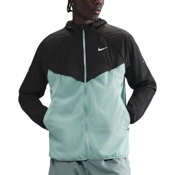 Pánská větrovka Bunda s kapucí Nike Stride hv4548-014 Velikost XL