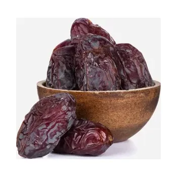 Sušené ovoce Datle Medjool sušené 100% natural – s peckami 500 g