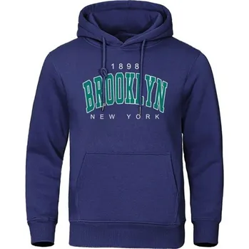 Pánská mikina Pánská mikina s kapucí a kapsami Jednobarevná sportovní mikina s jemným nápisem Brooklyn na hrudi Pohodlný polyesterový materiál tmavě modrá S