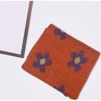 Šála Dětská šála s květinami A401 oranžová