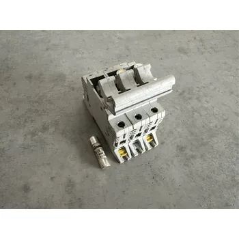 Jistič DANAPO 3-pól odpojovač pojistek Odpínač válcových pojistek 10x38mm PV10