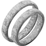 Mírně zaoblené snubní prsteny z karbonu Briony