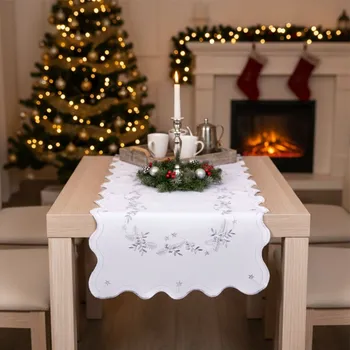 Ubrus Vánoční, Vánoční bobule šedostříbrné, bílý