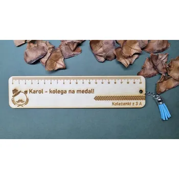 Pravítko ke Dni chlapců