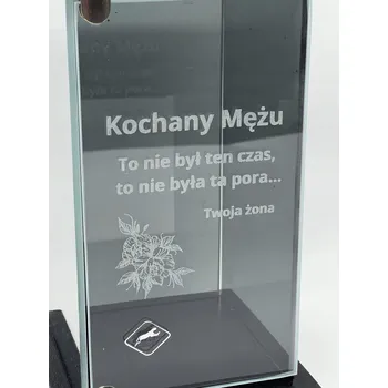 Svíčka Hřbitovní Svíčka kaplička s dvířky, syntetický kámen, gravírování / personalizovaná