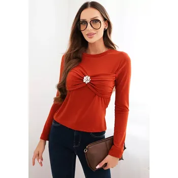 Dámská halenka Kesi Włoski Dámská blůza z viskózy přiléhavá s řasením a broží hnědá Kesi Włoski oranžová 3444703