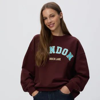 Dámská mikina Reserved - Mikina s kapucí a vyšívaným nápisem - tmavě hnědá - 673GA-89X - 673GA-89X-L