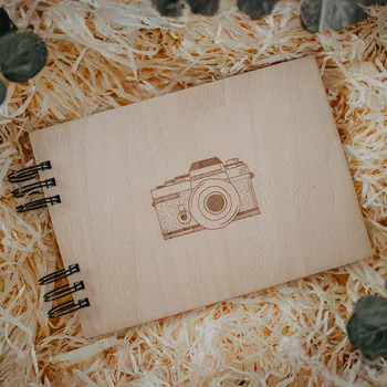 Fotoalbum Dědova dílna Malé fotoalbum Aparát A5 Počet a barva papírů: Černé - 30 listů