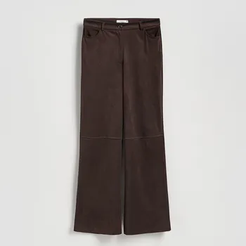 Dámské kalhoty Reserved - Kalhoty z&nbsp;umělého semiše - tmavě hnědá - 650GA-89X - 650GA-89X-XL