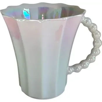 Porcelánový hrnek Retro T perleťový povrch