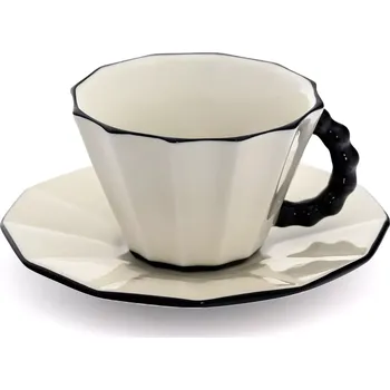 Porcelánový šálek s podšálkem černá linka