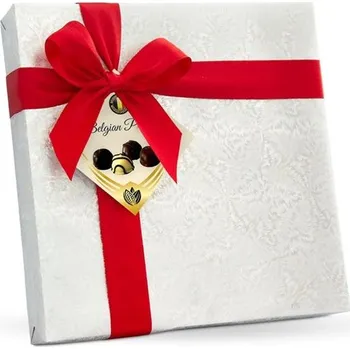 Bonbon Belgické pralinky ve vánočním papíru s mašlí, 200