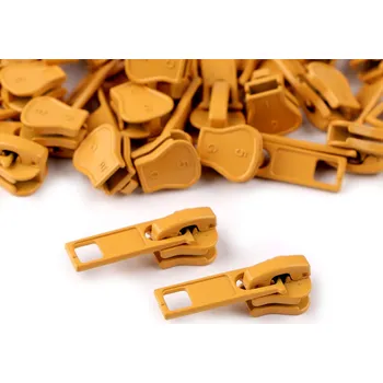 Jezdec ke kostěným zipům No 5