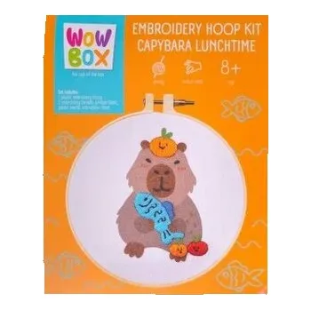 Set školních potřeb Zestaw do haftowania Kapibara Lunch Time