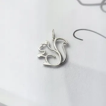 Přívěsek Stříbrný přívěsek Veverka - Ag 925