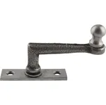 Železný okenní obrtlík na hranaté…