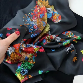 Šátek Malý šátek z hedvábí- Kůň