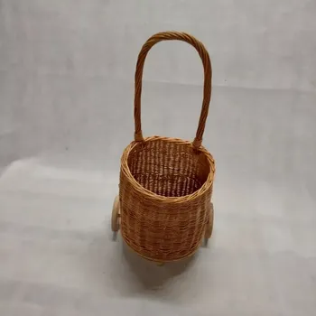 Proutěná nákupní taška s kolečky Baby (Pletený vozík na kolečkách)