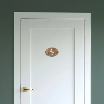 Informační tabulka Dřevěná cedule na dveře - WC invalidé, Dub tabákový | DUBLEZ