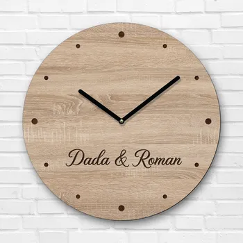 Hodiny Personalizované dřevěné hodiny se jmény, Dub Sonoma | DUBLEZ