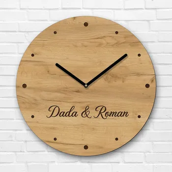 Hodiny Personalizované dřevěné hodiny se jmény, Dub zlatý | DUBLEZ