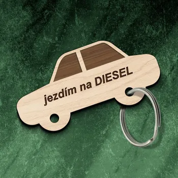 Dřevěná klíčenka na auto - Jezdím na diesel | DUBLEZ