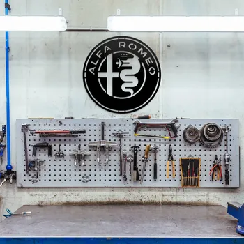 Obraz Dřevěné logo na zeď - Alfa Romeo, Černá | DUBLEZ