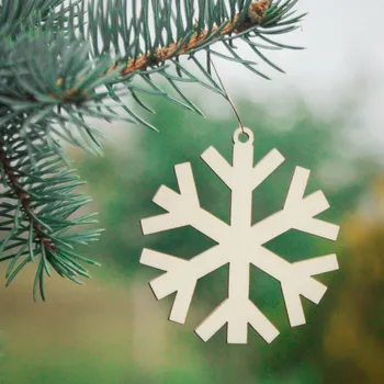 Obraz DUBLEZ Sněhová vločka - šablona 6.5 x 7 cm