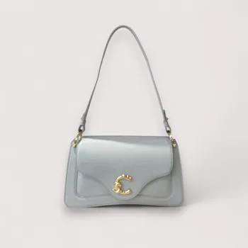 COCCINELLE C-ME MED. KOŽENÁ KABELKA SNOW AW25